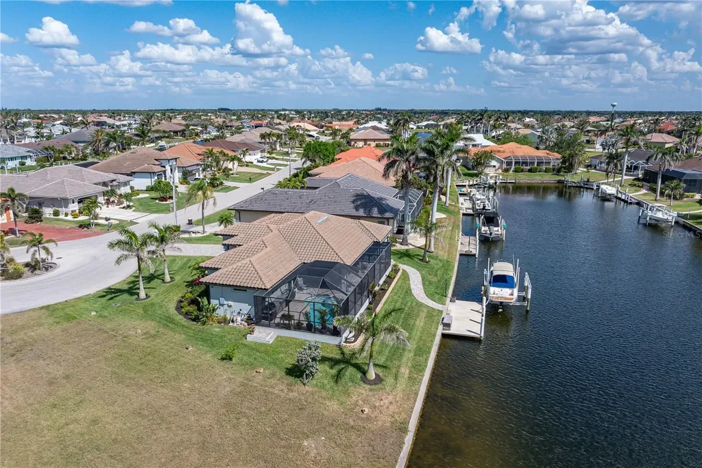 571 Port Bendres Drive Punta Gorda FL 33950