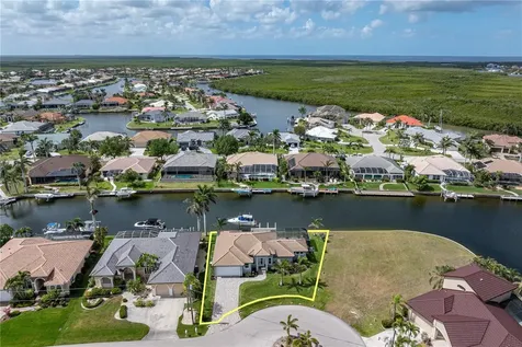 571 Port Bendres Drive Punta Gorda FL 33950