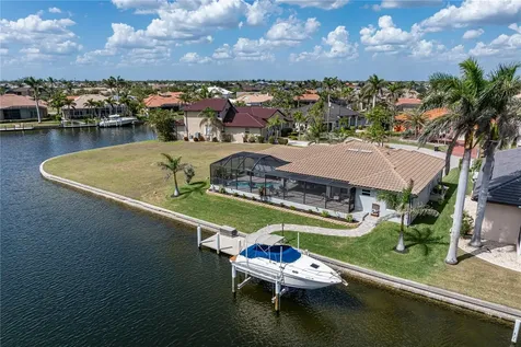 571 Port Bendres Drive Punta Gorda FL 33950