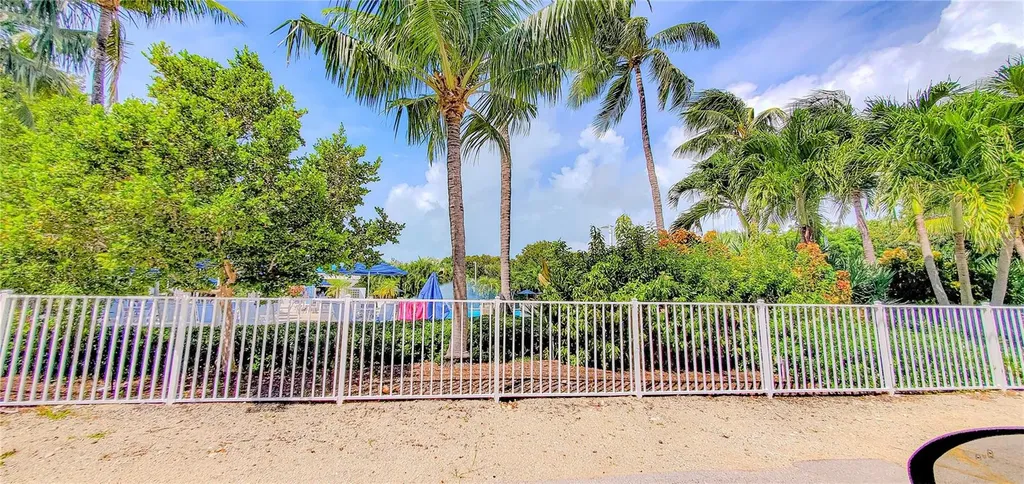 500 Burton Drive Tavernier FL 33070