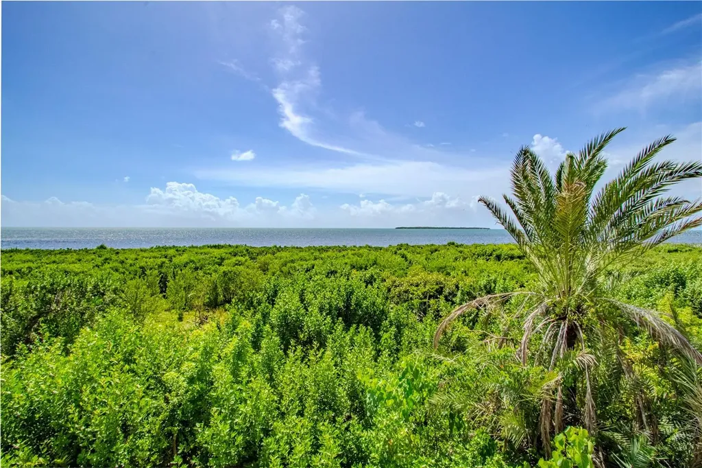 500 Burton Drive Tavernier FL 33070