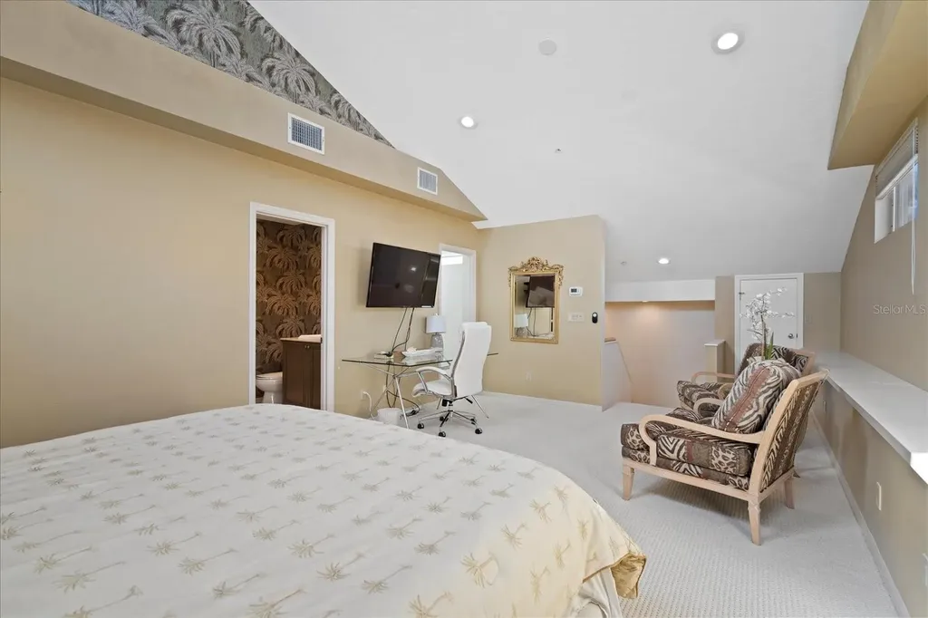 2254 Harbour Court Drive Longboat Key FL 34228