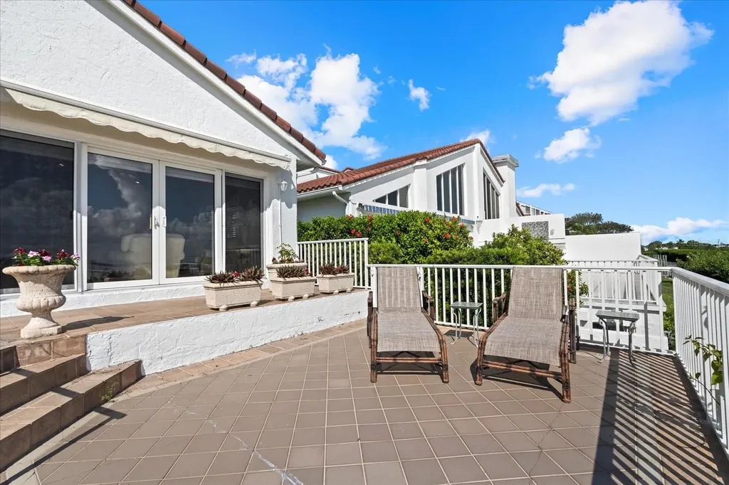 2254 Harbour Court Drive Longboat Key FL 34228