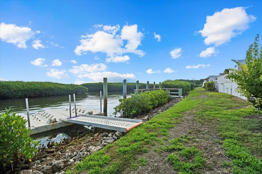 2254 Harbour Court Drive Longboat Key FL 34228