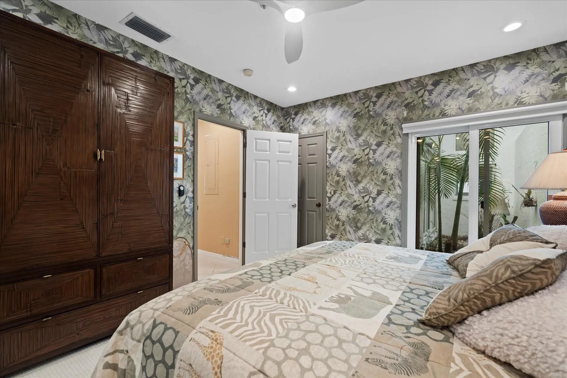 2254 Harbour Court Drive Longboat Key FL 34228
