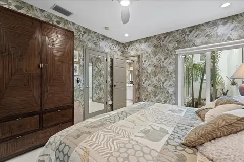 2254 Harbour Court Drive Longboat Key FL 34228
