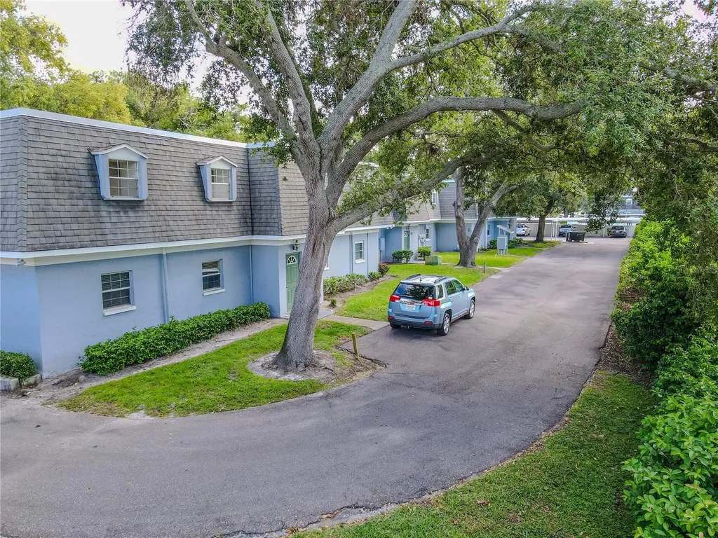 1708 Belleair Forest Drive Belleair FL 33756