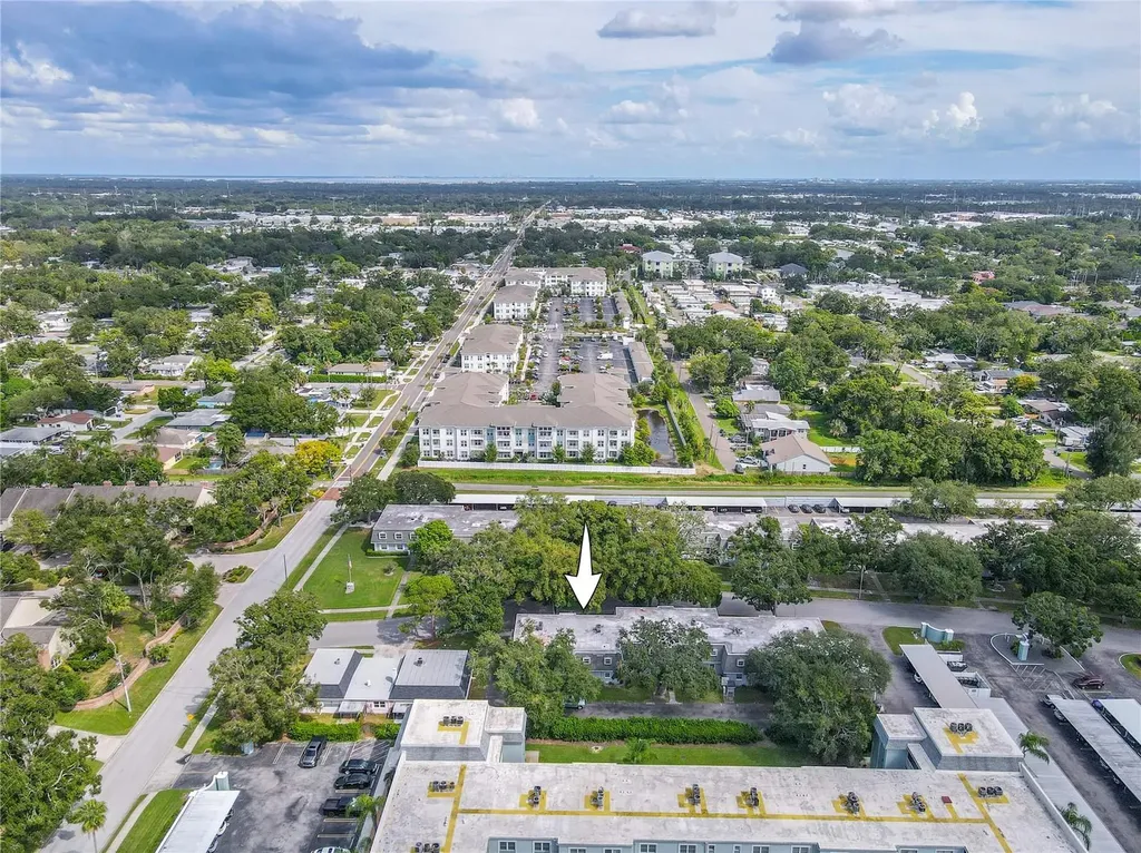 1708 Belleair Forest Drive Belleair FL 33756