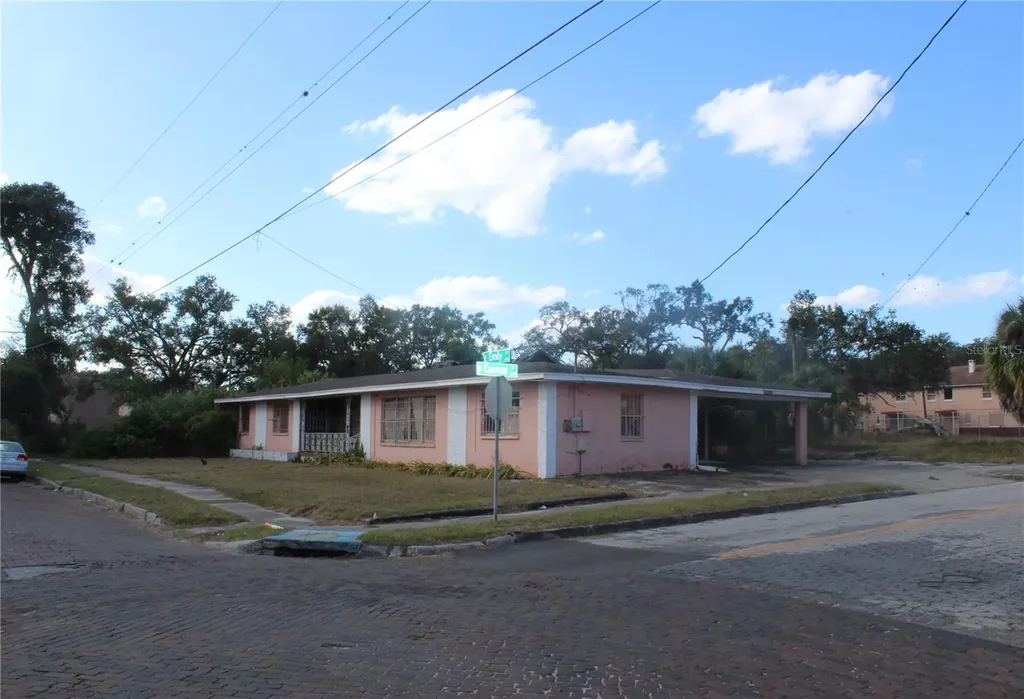418 E Emily Street Tampa FL 33603