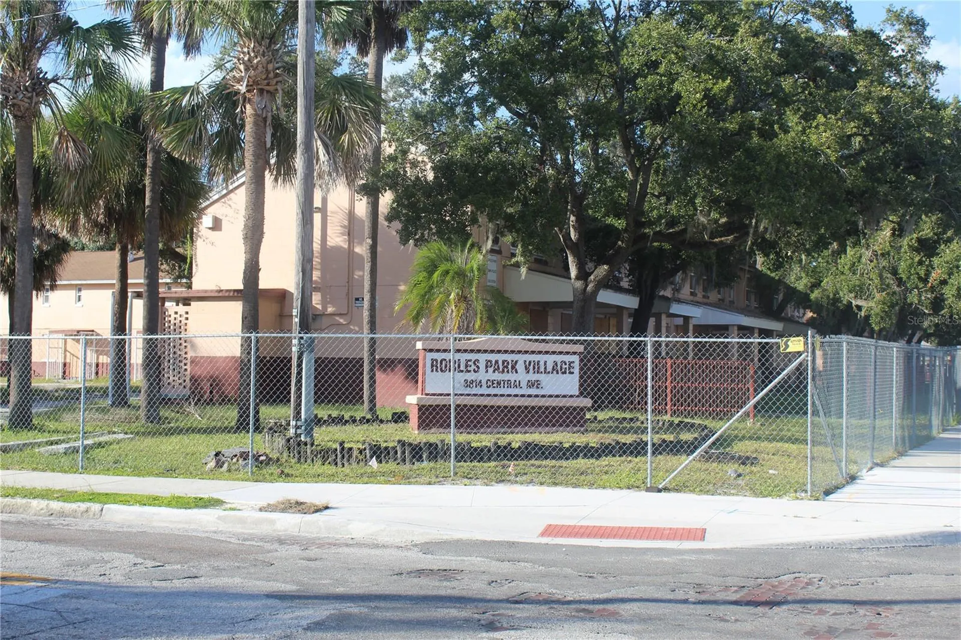 418 E Emily Street Tampa FL 33603