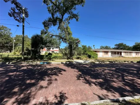 418 E Emily Street Tampa FL 33603