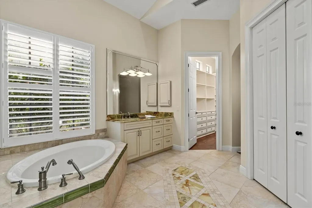 540 Fore Drive Bradenton FL 34208