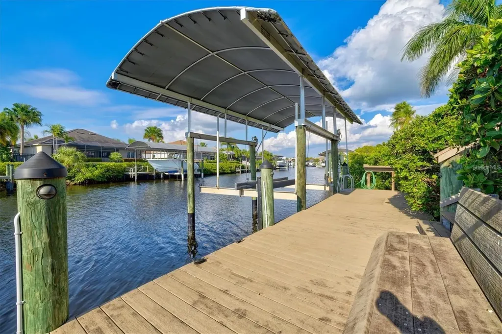 540 Fore Drive Bradenton FL 34208