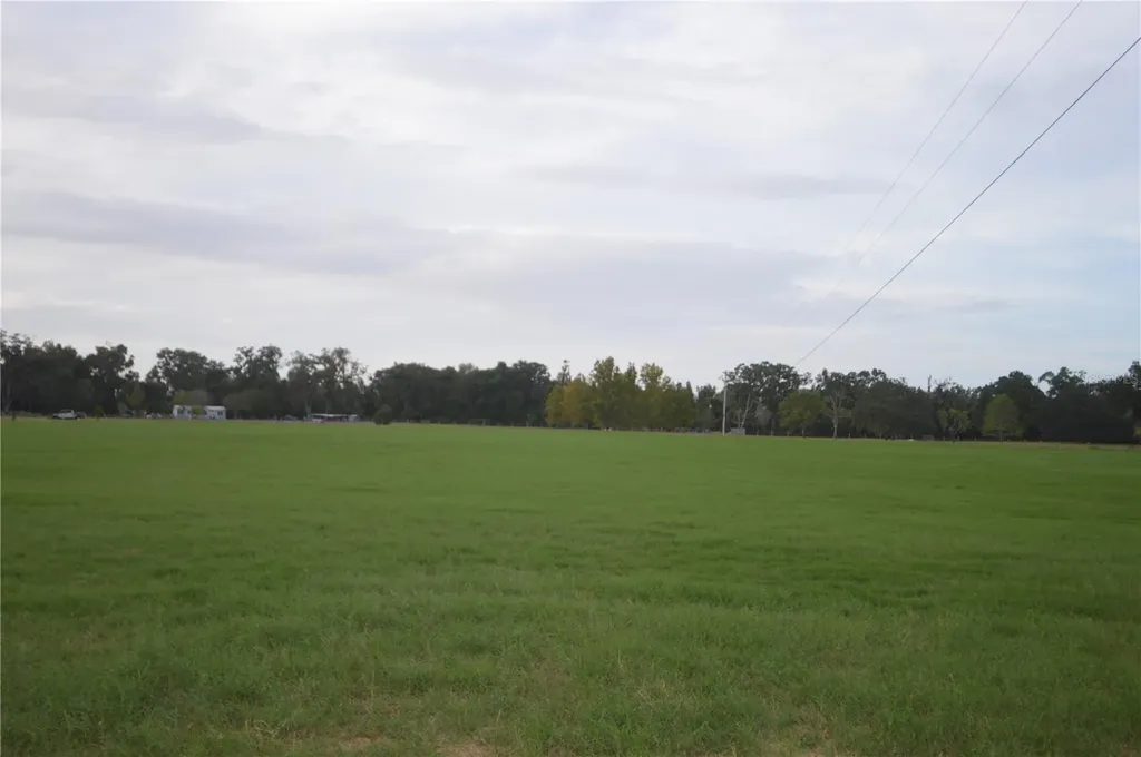 5640 SW County Road 344 Trenton FL 32693