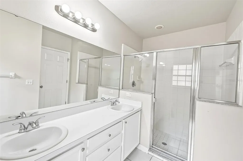 7946 Golden Pond Circle Kissimmee FL 34747