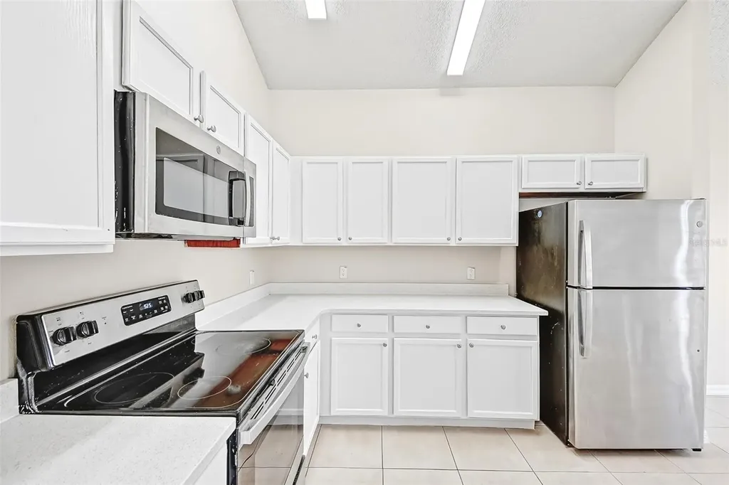 7946 Golden Pond Circle Kissimmee FL 34747