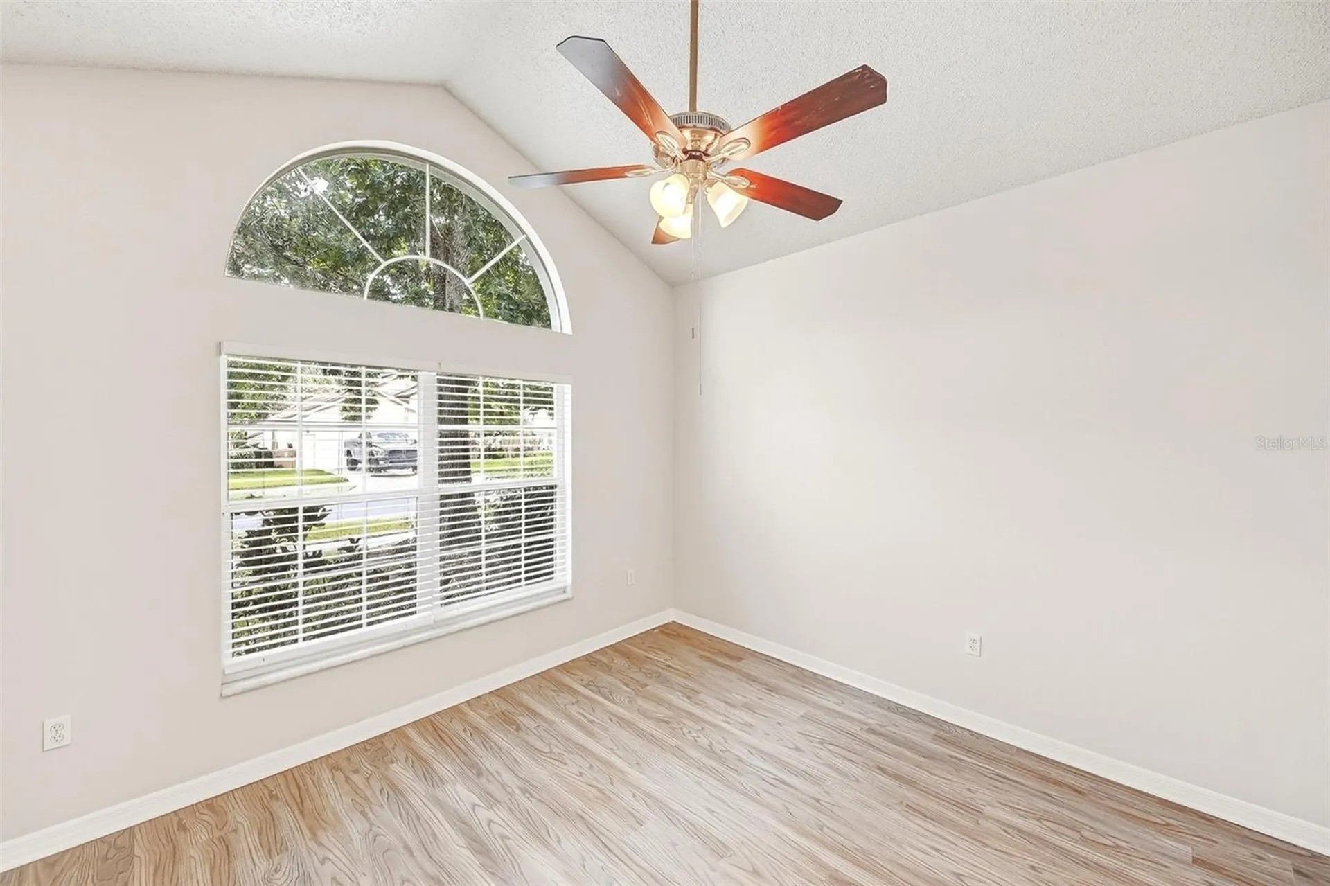 7946 Golden Pond Circle Kissimmee FL 34747