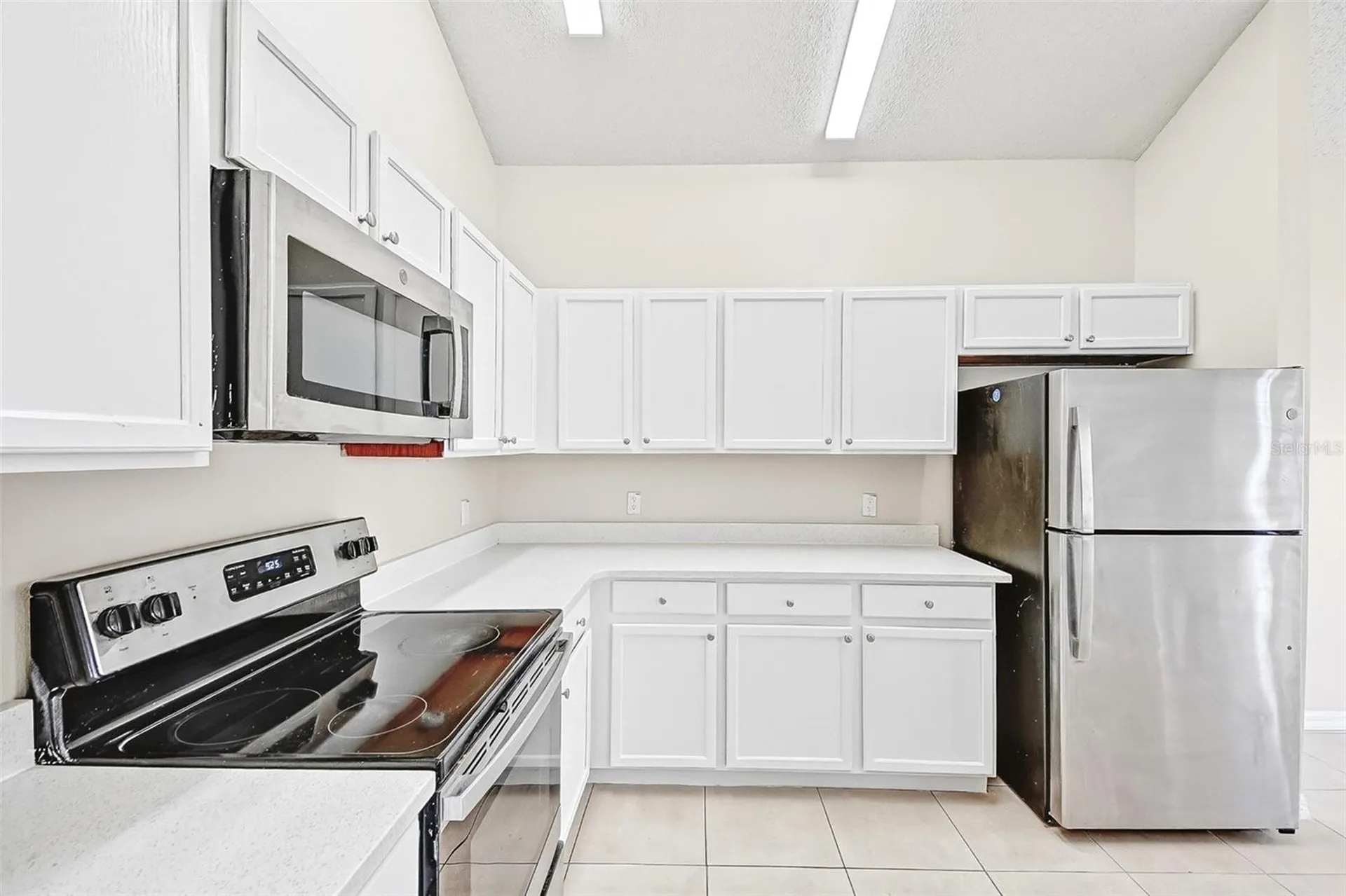 7946 Golden Pond Circle Kissimmee FL 34747