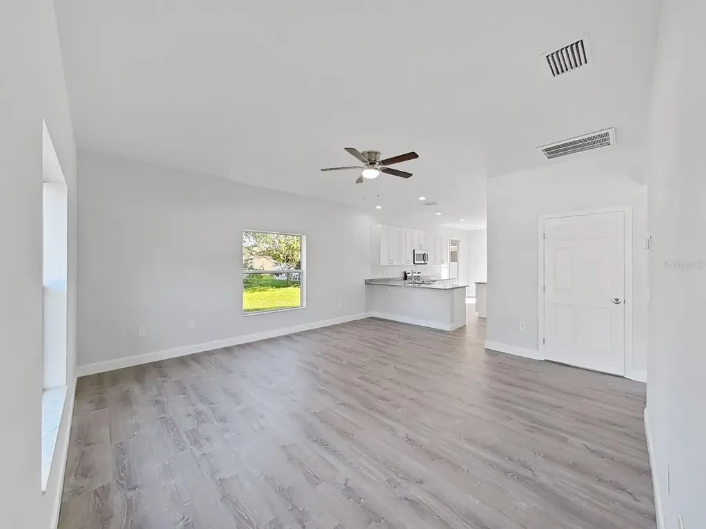 1830 Van Allen Loop Auburndale FL 33823