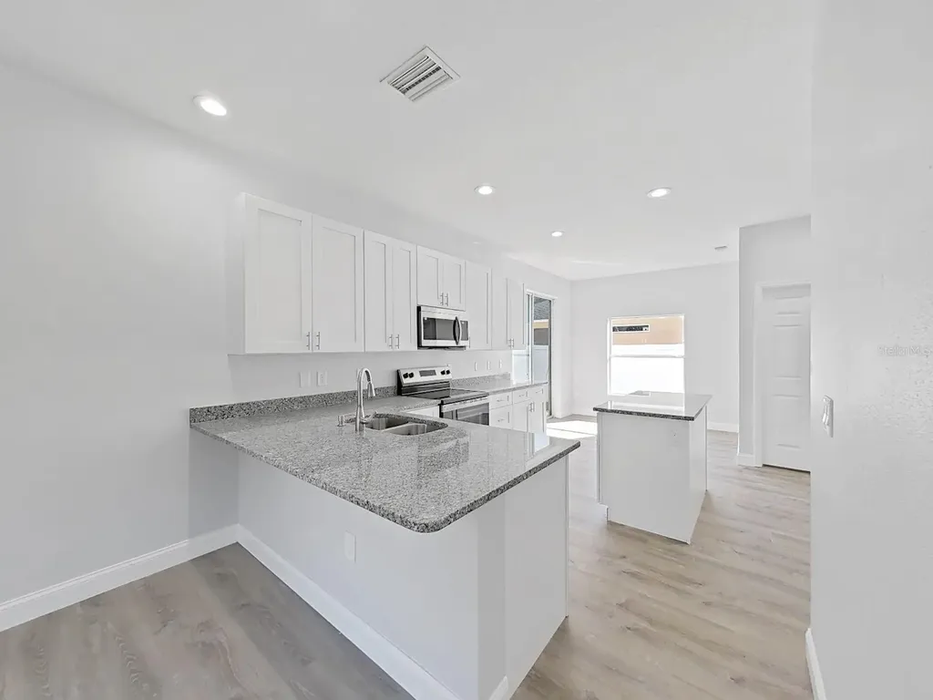1830 Van Allen Loop Auburndale FL 33823