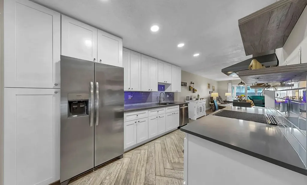 8799 Bardmoor Boulevard Seminole FL 33777