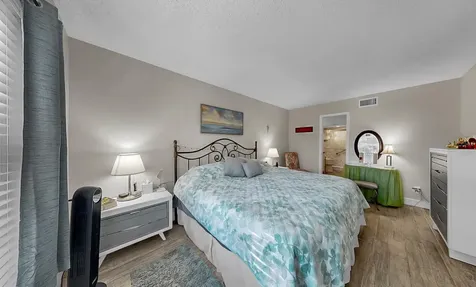8799 Bardmoor Boulevard Seminole FL 33777