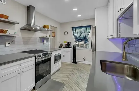 8799 Bardmoor Boulevard Seminole FL 33777