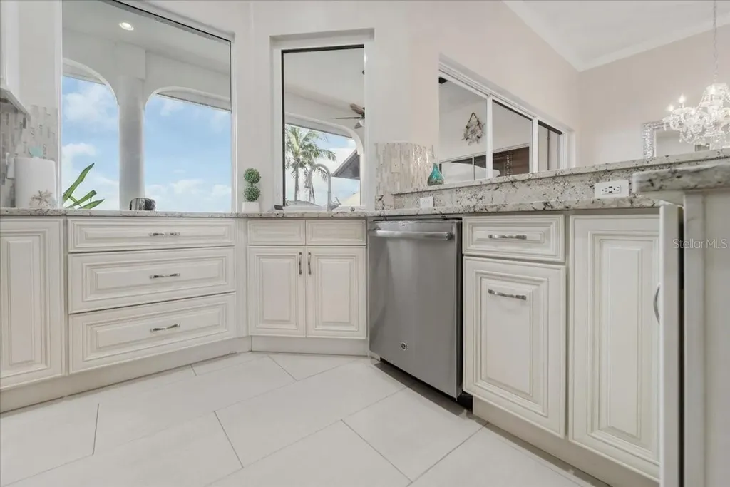 4213 NW 28th Street Cape Coral FL 33993