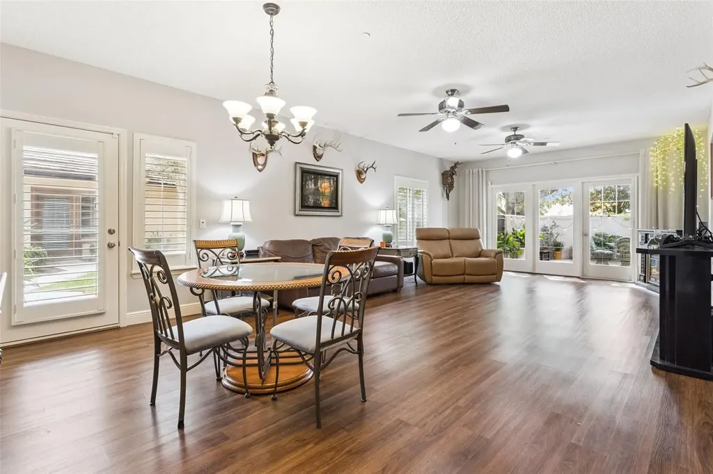 1130 Avenida De Las Casas Lady Lake FL 32159