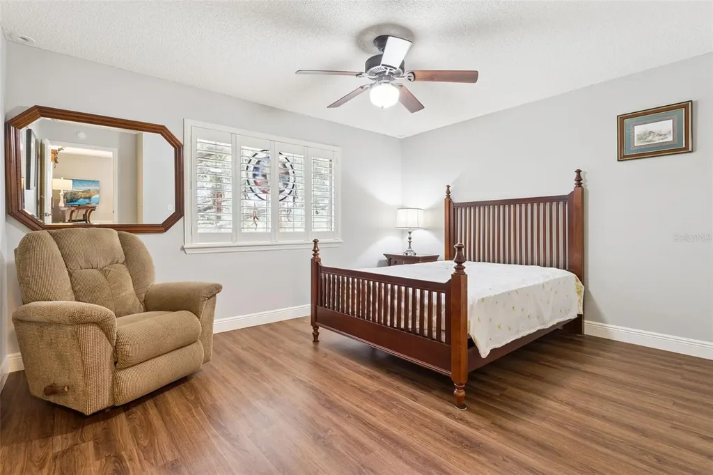 1130 Avenida De Las Casas Lady Lake FL 32159