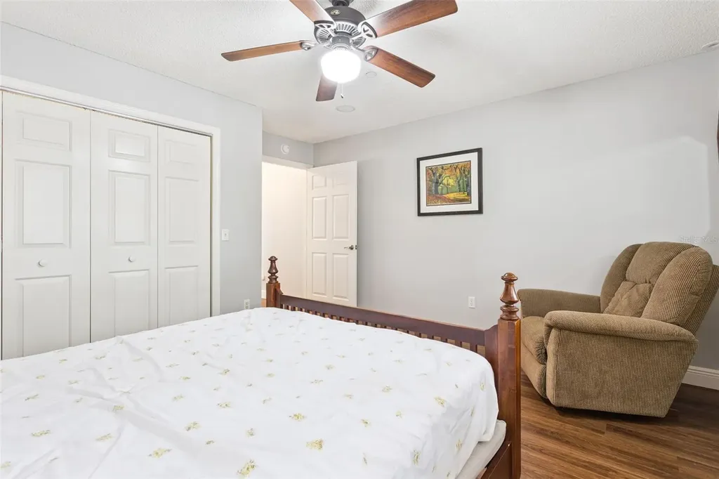 1130 Avenida De Las Casas Lady Lake FL 32159