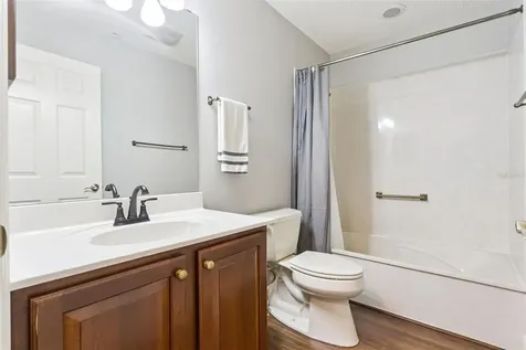 1130 Avenida De Las Casas Lady Lake FL 32159