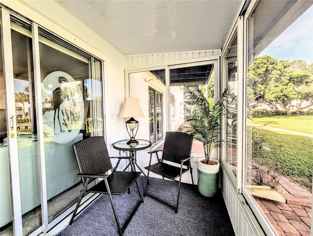 2303 Sunset Drive Bradenton FL 34207