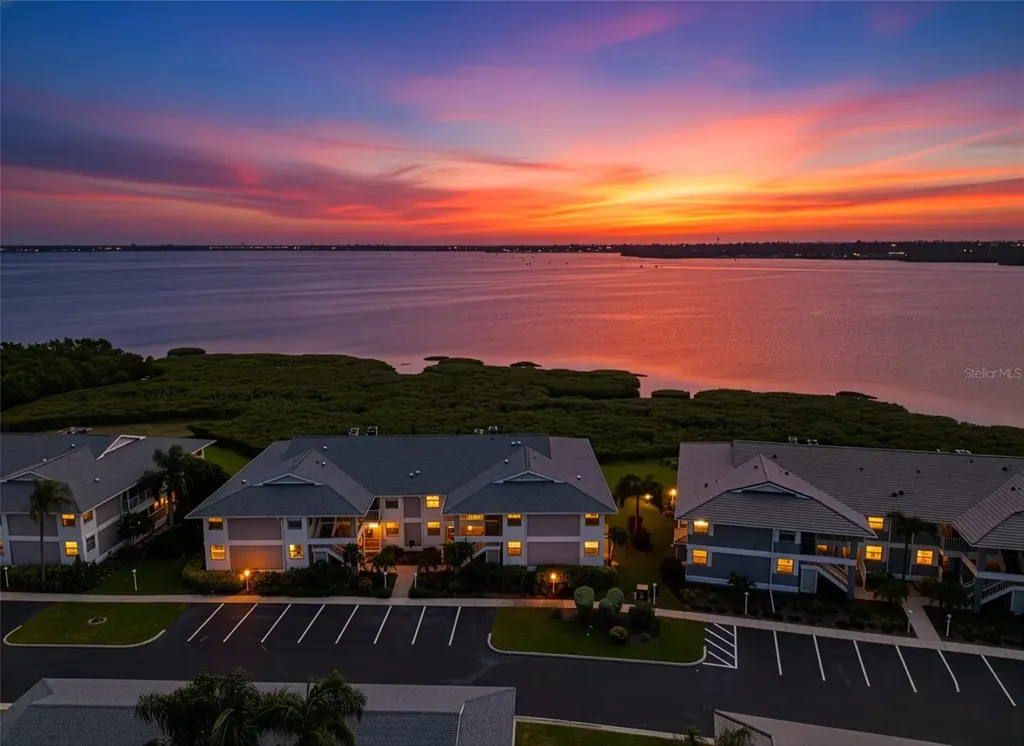 1145 Edgewater Circle Bradenton FL 34209