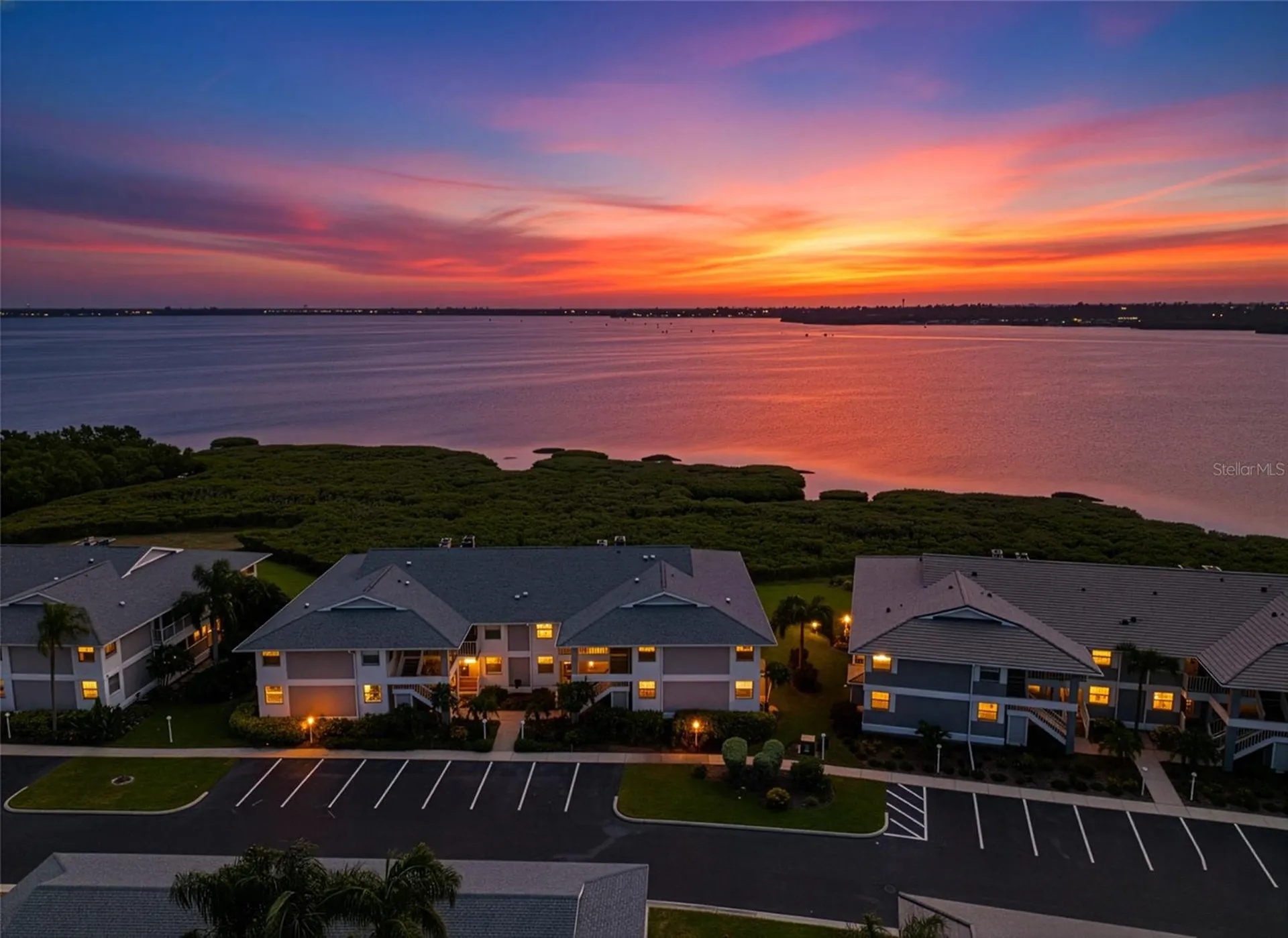 1145 Edgewater Circle Bradenton FL 34209