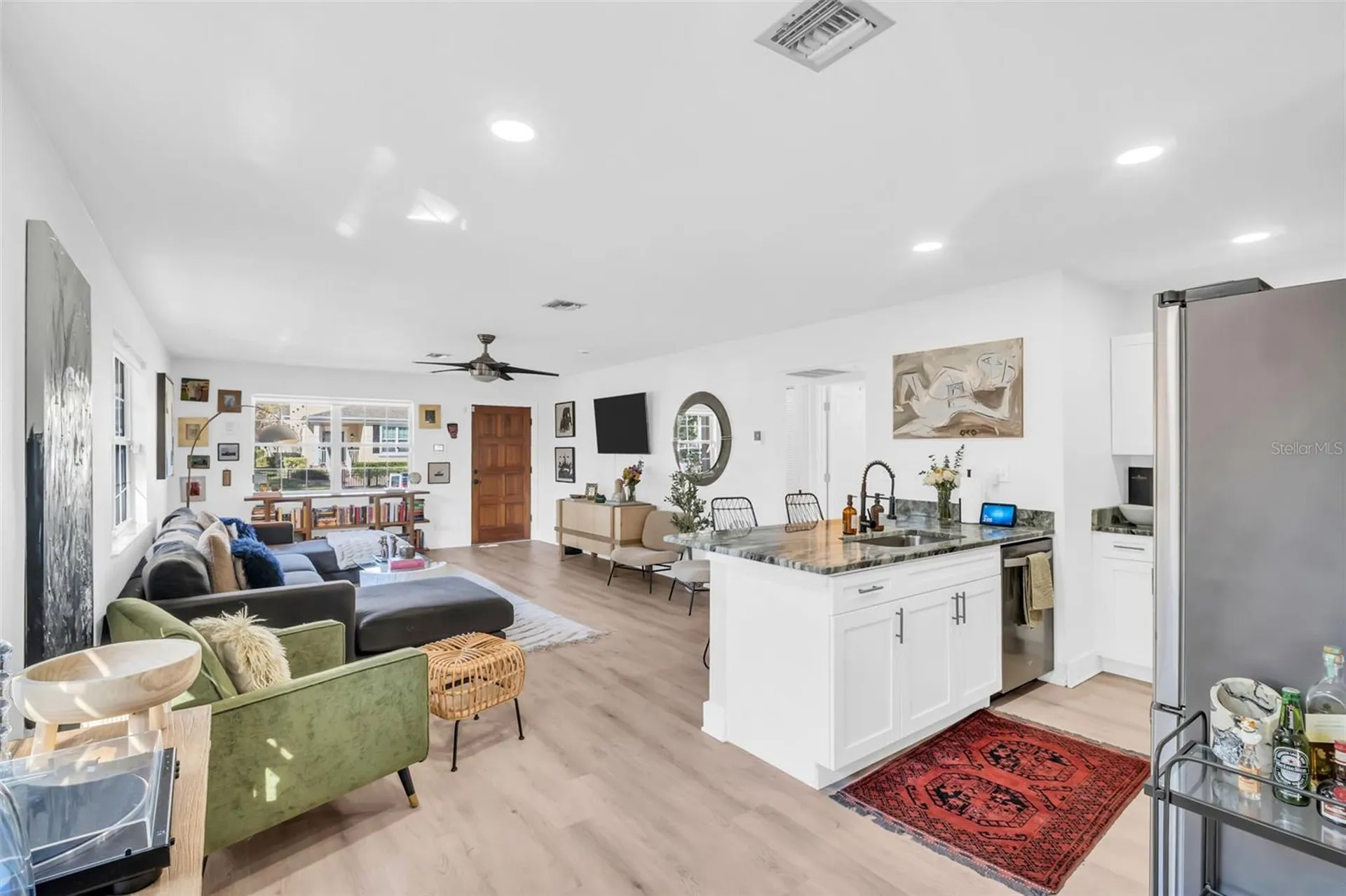 218 49th Avenue N St Petersburg FL 33703