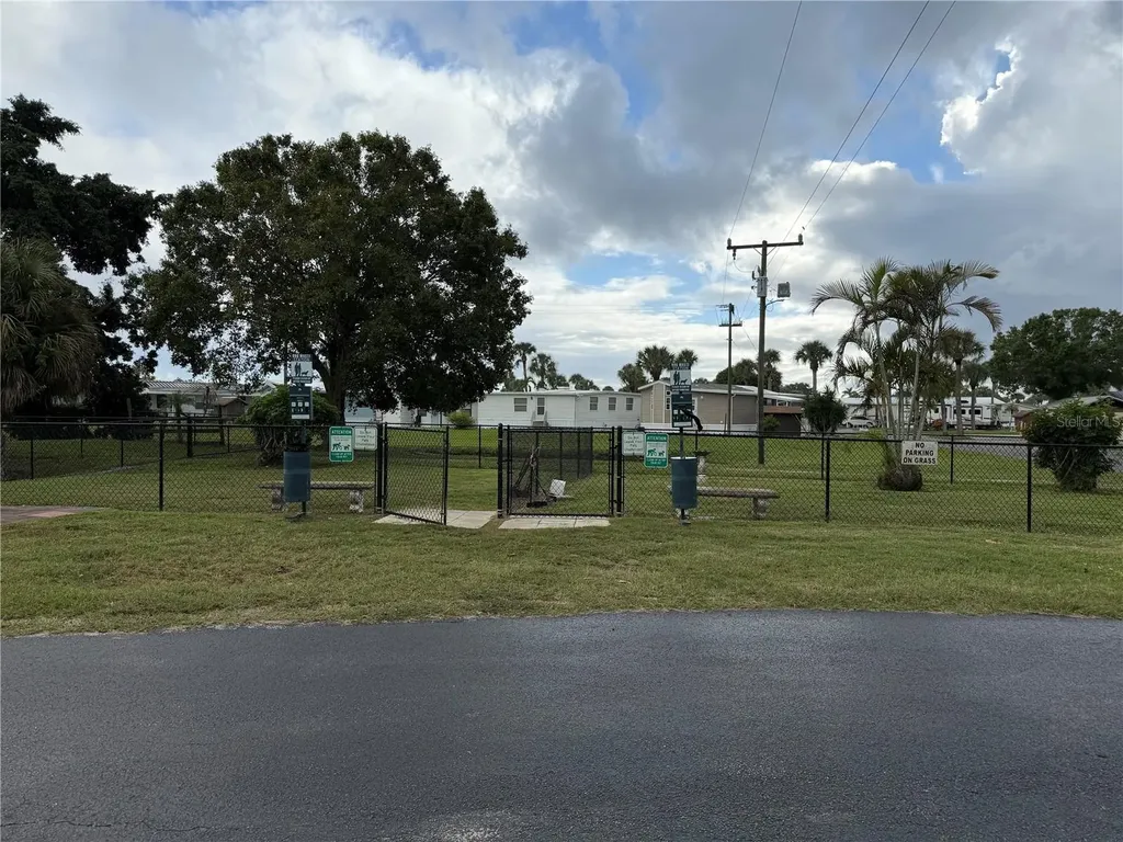 6521 SE 55th Street Okeechobee FL 34974