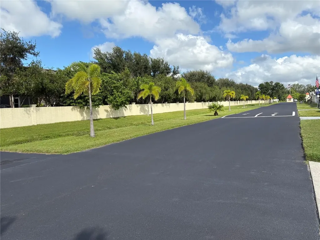 5707 45th Street E Bradenton FL 34203