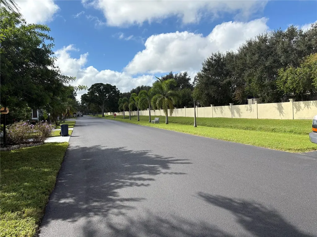 5707 45th Street E Bradenton FL 34203