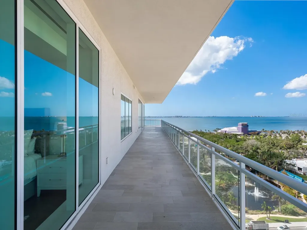 540 N Tamiami Trail Sarasota FL 34236