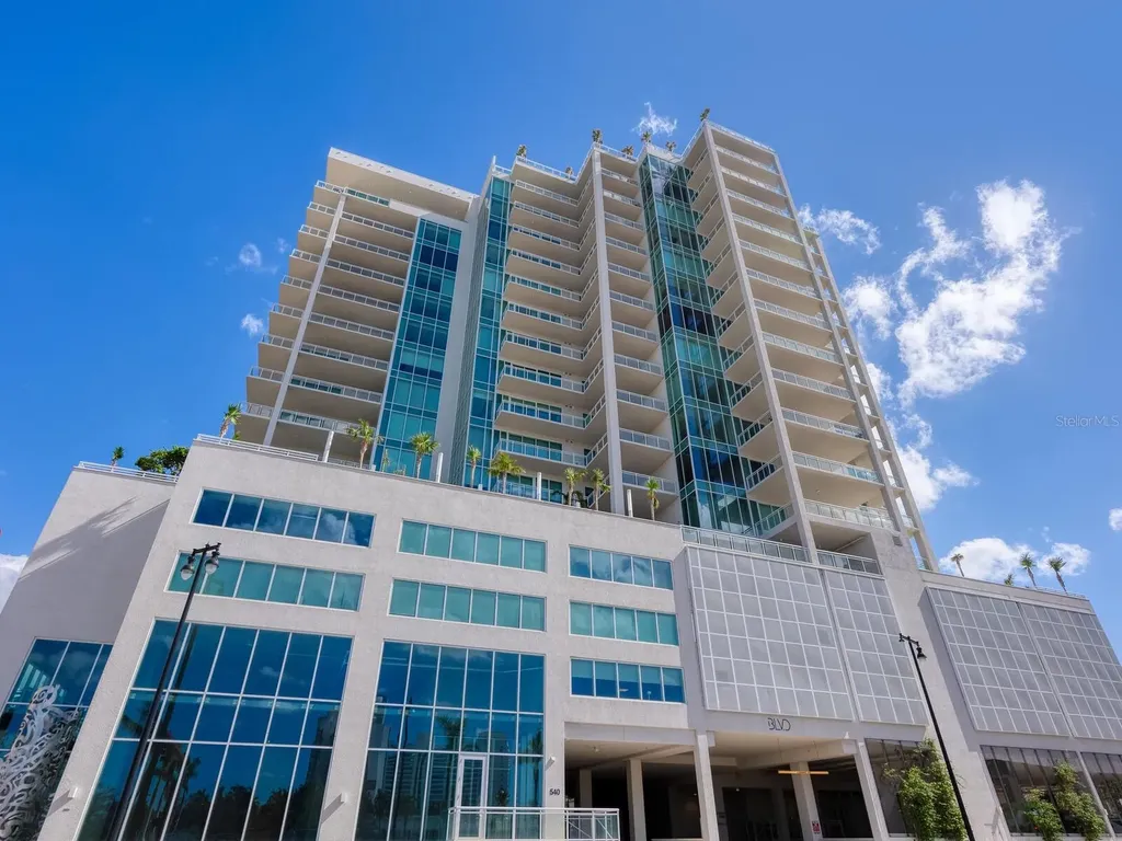 540 N Tamiami Trail Sarasota FL 34236