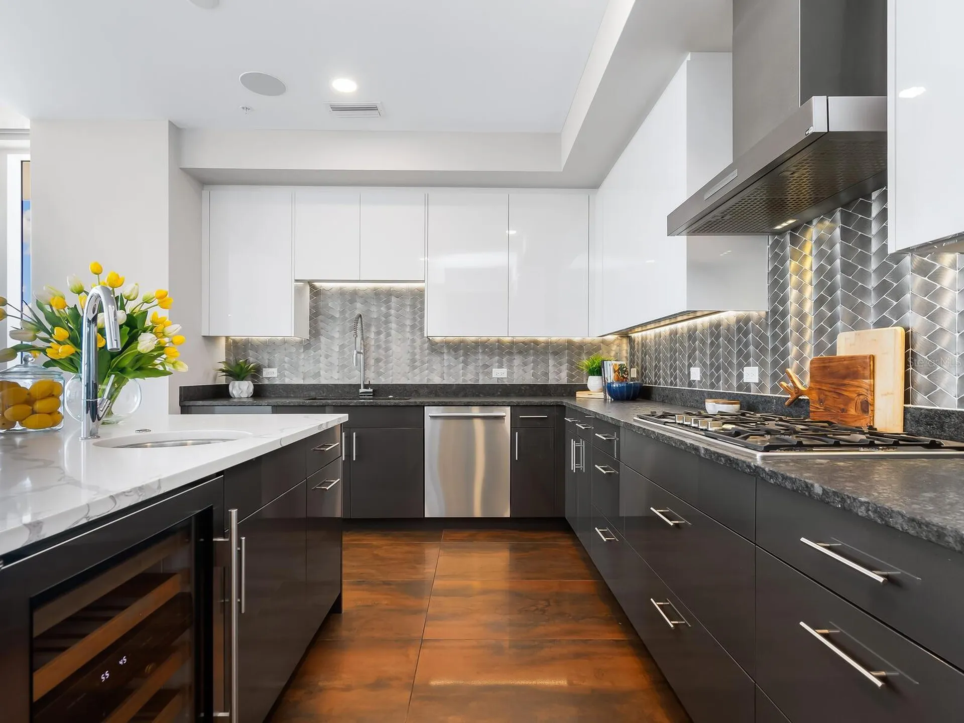 540 N Tamiami Trail Sarasota FL 34236