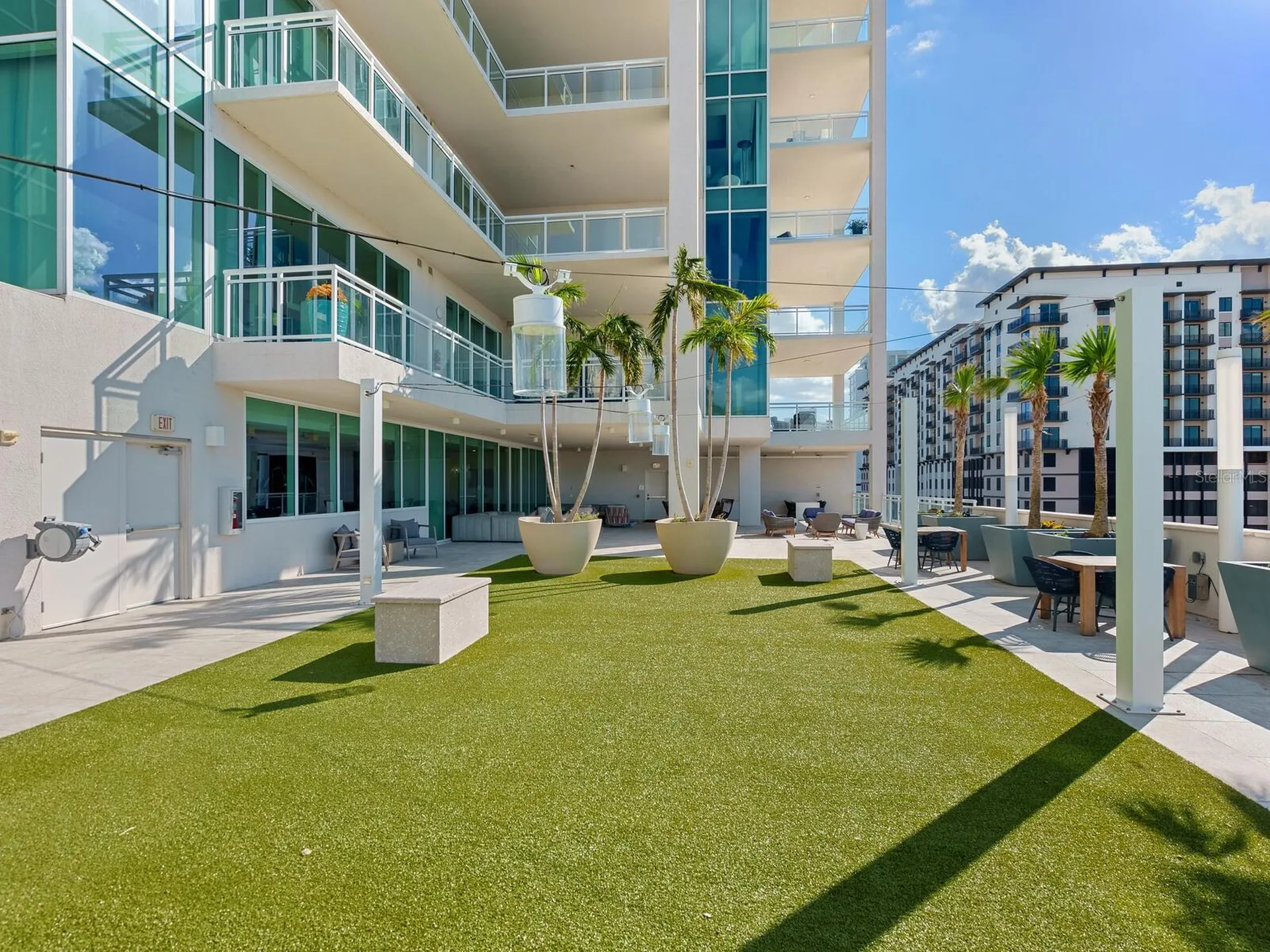 540 N Tamiami Trail Sarasota FL 34236
