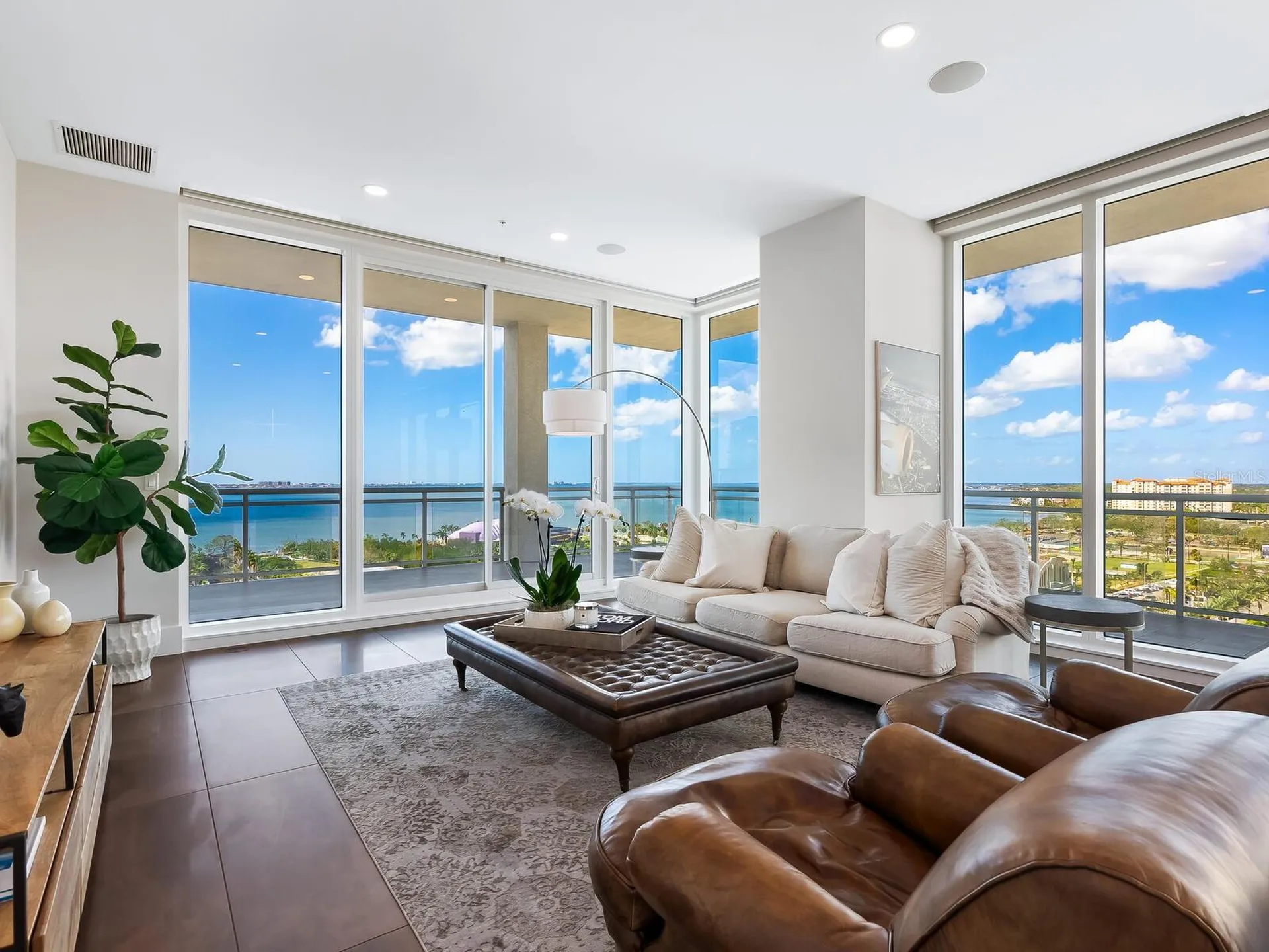 540 N Tamiami Trail Sarasota FL 34236