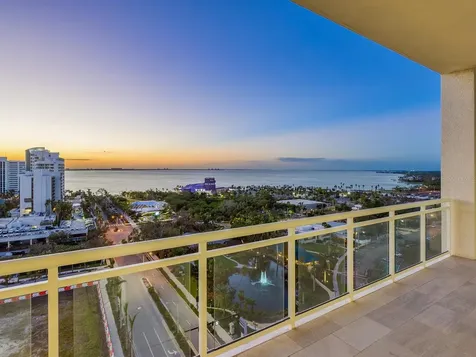 540 N Tamiami Trail Sarasota FL 34236