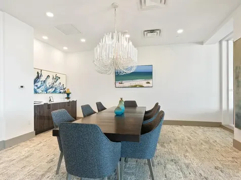 540 N Tamiami Trail Sarasota FL 34236