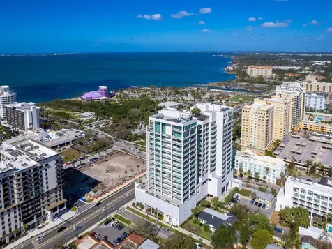 540 N Tamiami Trail Sarasota FL 34236