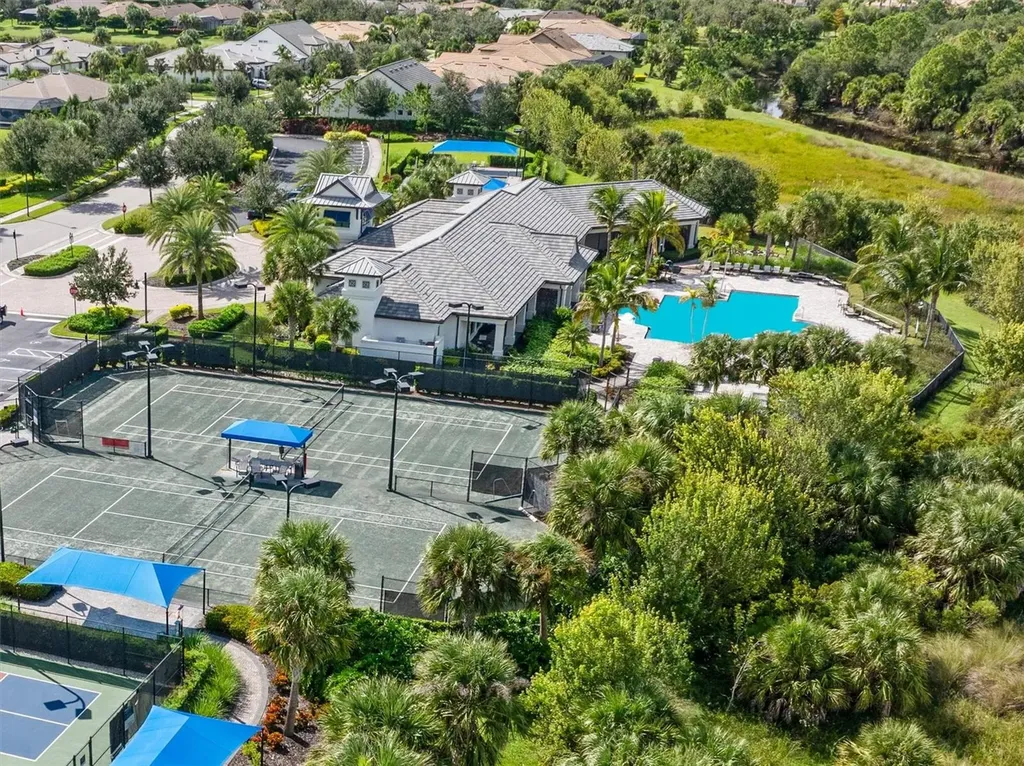 12261 Marsh Pointe Road Sarasota FL 34238