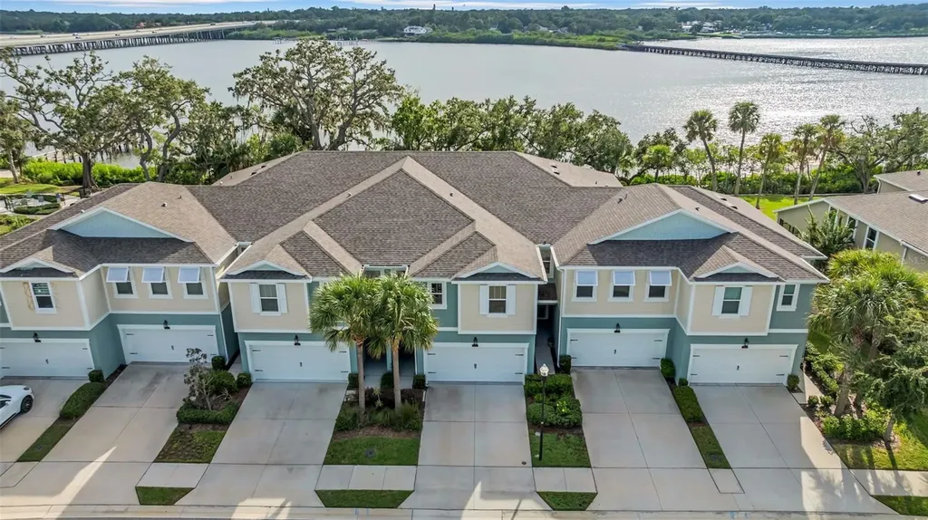 4007 Palm Key Avenue Oldsmar FL 34677