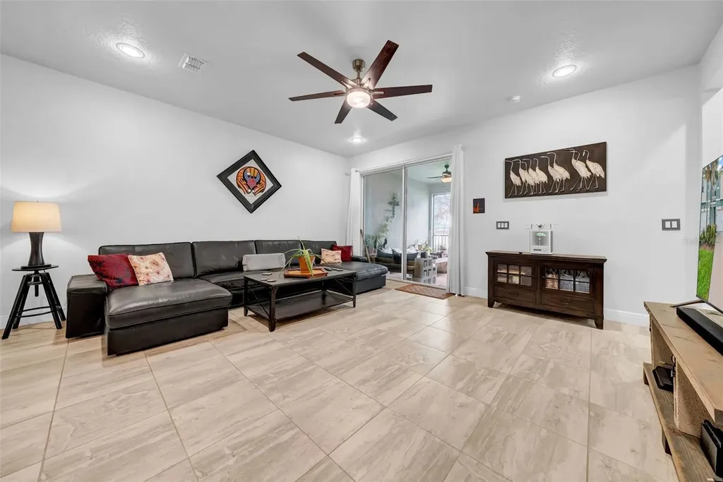 4007 Palm Key Avenue Oldsmar FL 34677